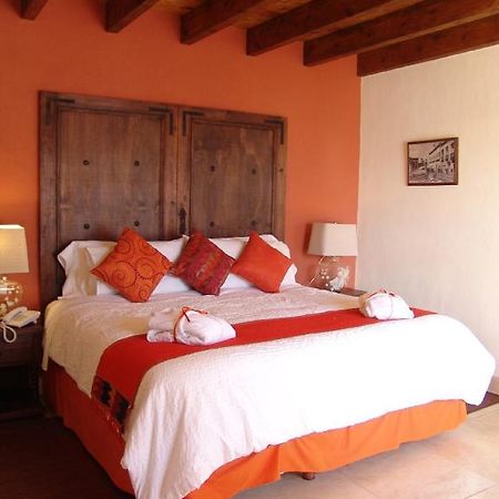 Casa Del Tio Hotel Boutique San Miguel de Allende Phòng bức ảnh A bedroom at Hotel San Cristóbal