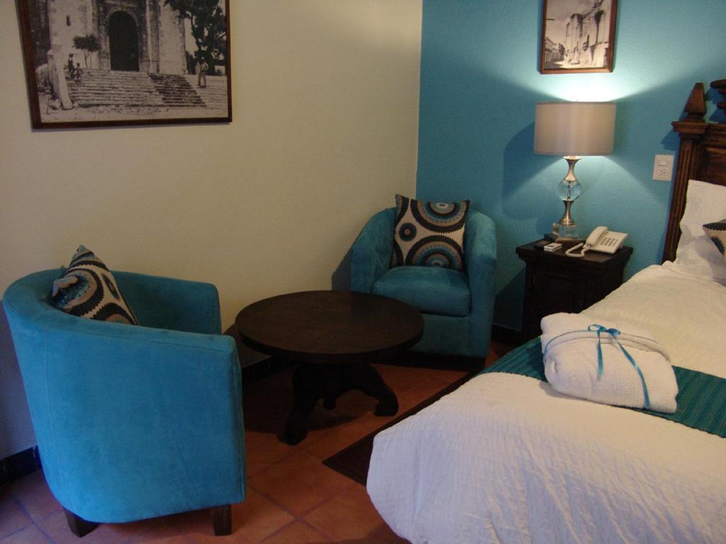 Casa Del Tio Hotel Boutique San Miguel de Allende Phòng bức ảnh A room at the hotel